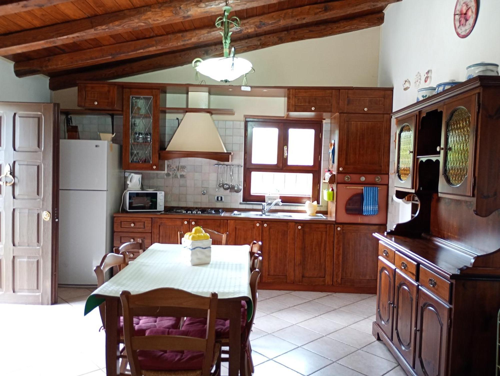 Independent Villa With Private Beach On The Lake 브라치아노 외부 사진